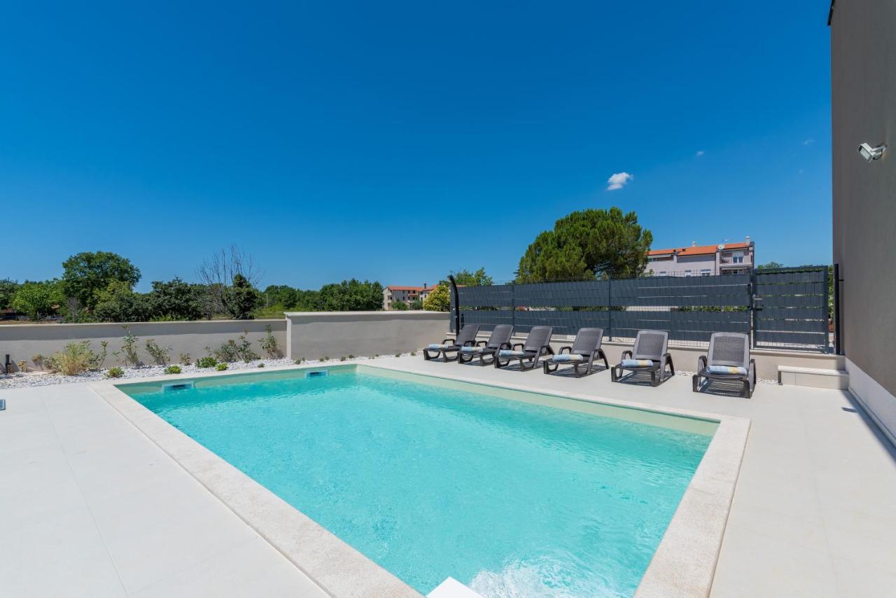 Villa Atena Poreč Buitenkant foto