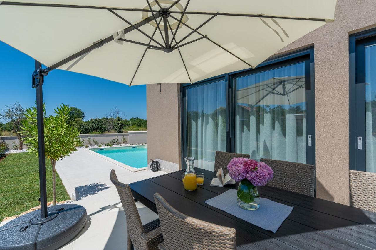 Villa Atena Poreč Buitenkant foto