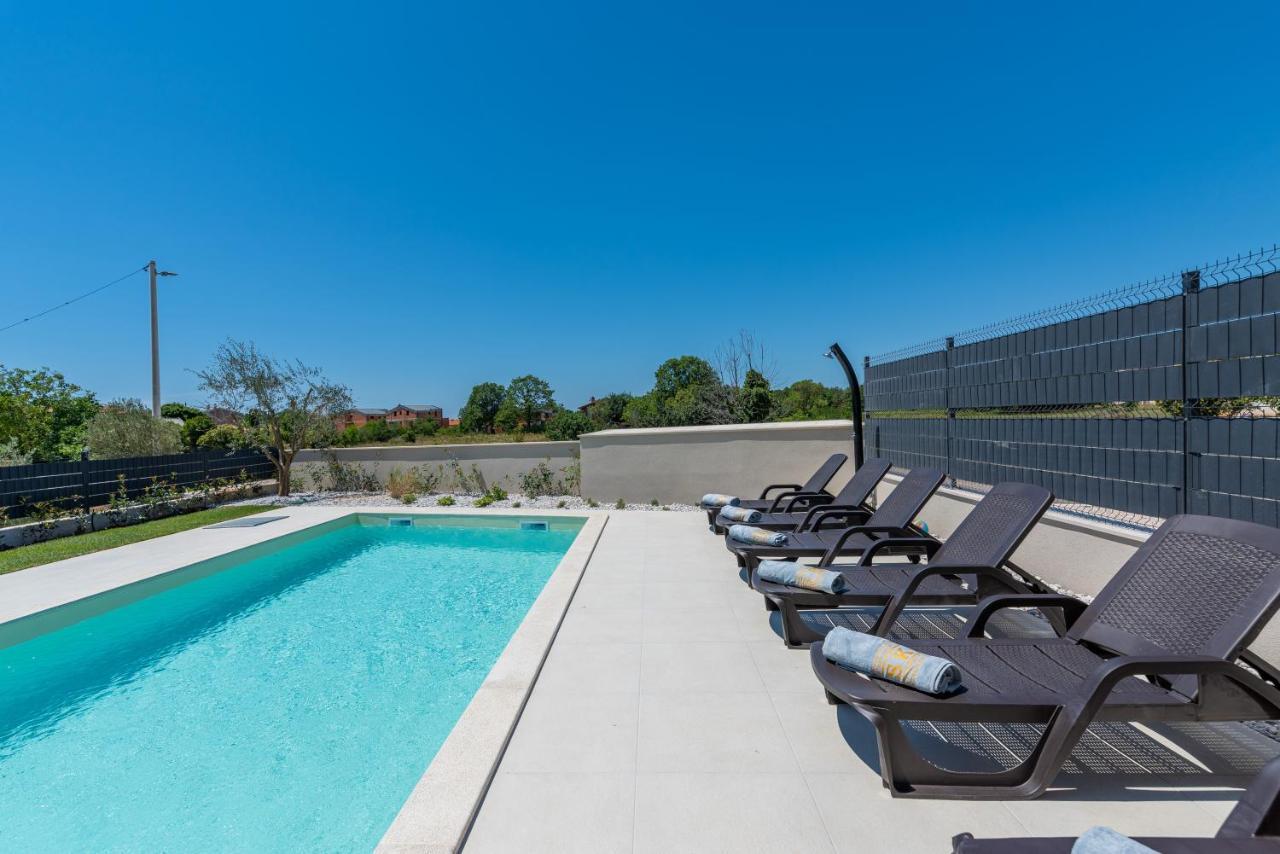 Villa Atena Poreč Buitenkant foto